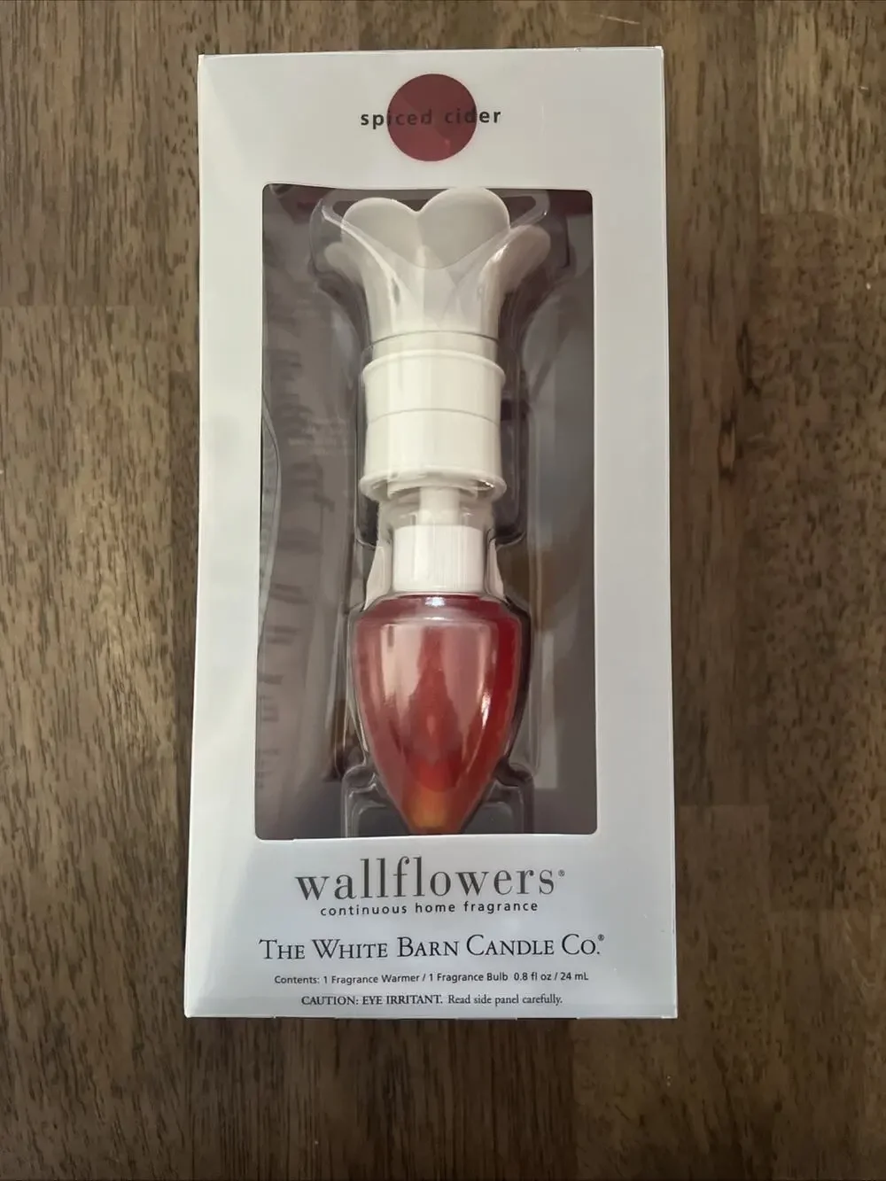 The White Barn Candle Co Spiced Cider Wall Flower Diffuser Brand New